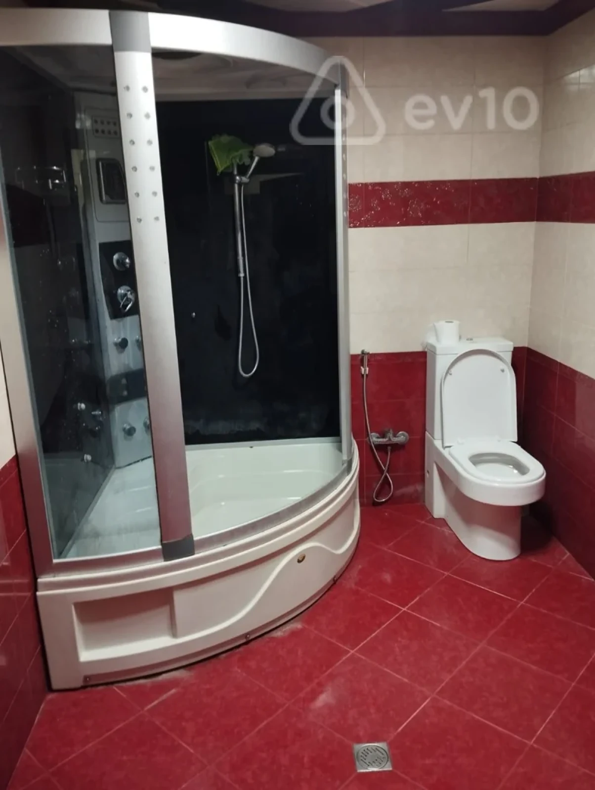 Satılır 3 otaqlı yeni tikili 96 m²