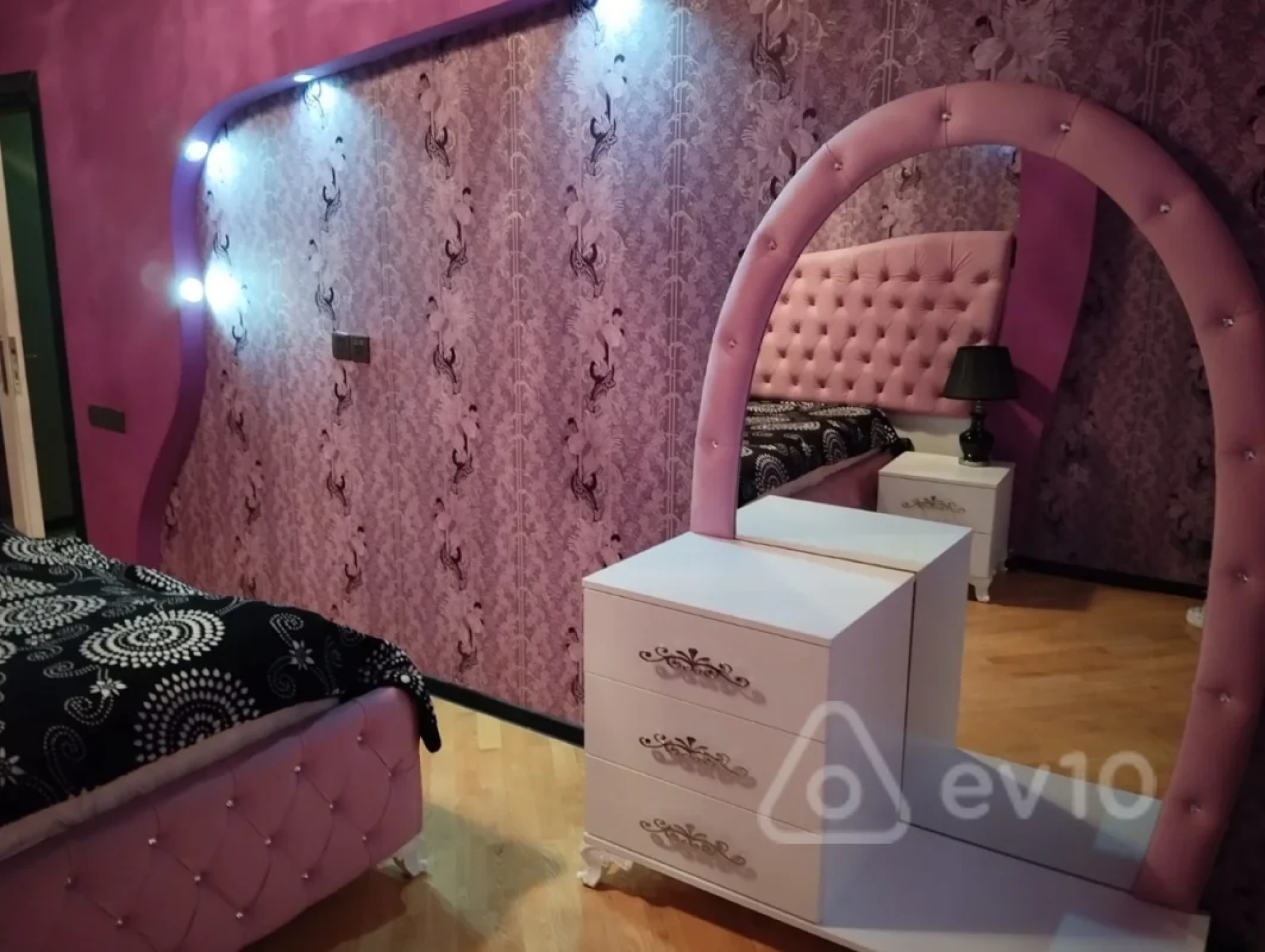 Satılır 3 otaqlı yeni tikili 96 m²