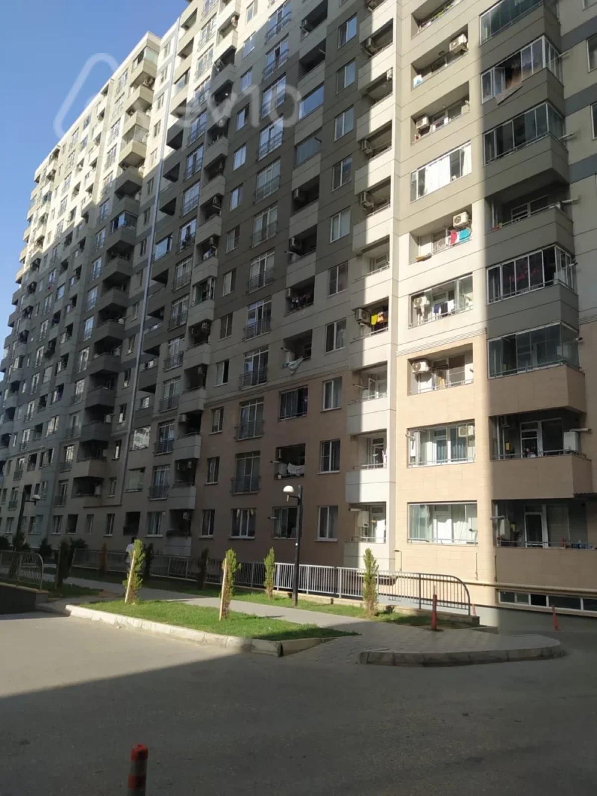 Kirayə verilir 2 otaqlı yeni tikili 70 m²