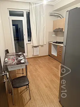Kirayə verilir 2 otaqlı yeni tikili 70 m²