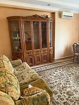 Kirayə verilir 2 otaqlı yeni tikili 85 m²