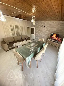 Kirayə verilir 2 otaqlı köhnə tikili 90 m² — Bakı, Yasamal 2 otaq 90.00 m²
