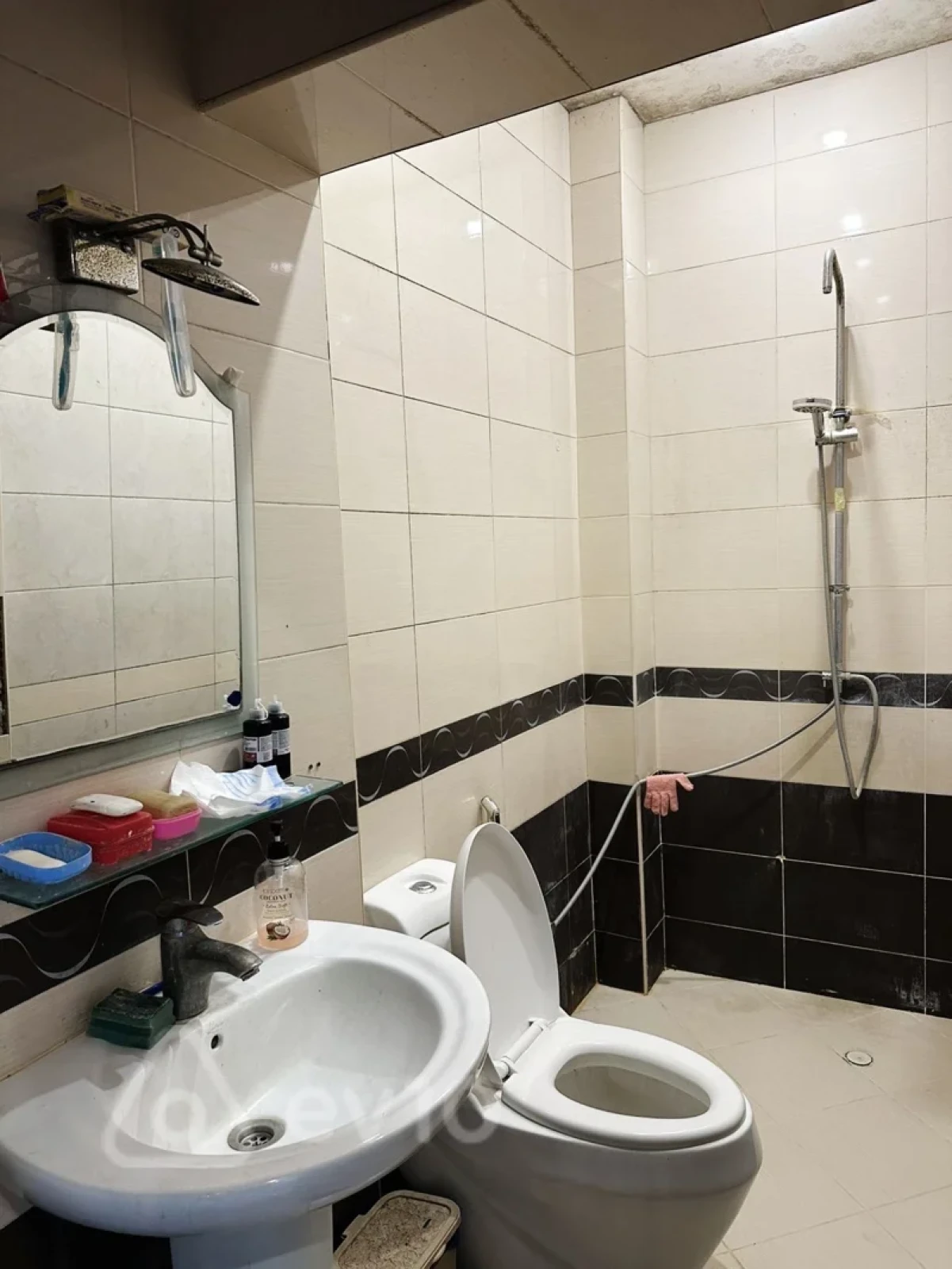 Kirayə verilir 3 otaqlı yeni tikili 90 m²