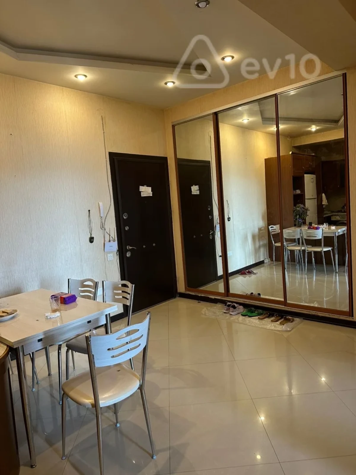 Kirayə verilir 3 otaqlı yeni tikili 90 m²