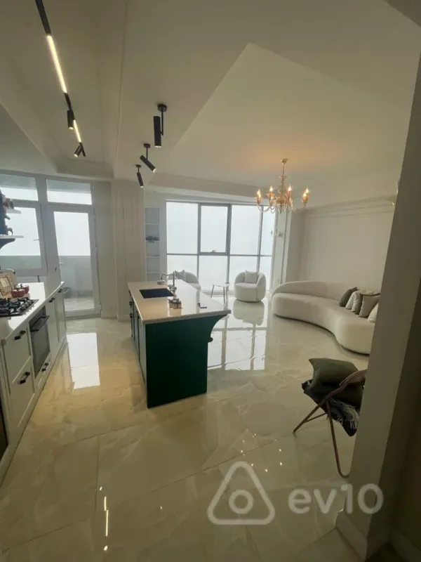 Kirayə verilir 2 otaqlı yeni tikili 90 m²