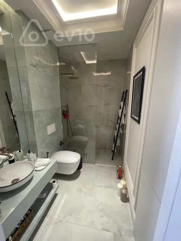 Kirayə verilir 2 otaqlı yeni tikili 90 m²