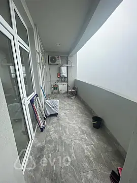 Kirayə verilir 2 otaqlı yeni tikili 90 m²