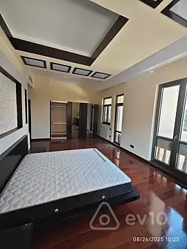 Kirayə verilir 3 otaqlı yeni tikili 190 m²