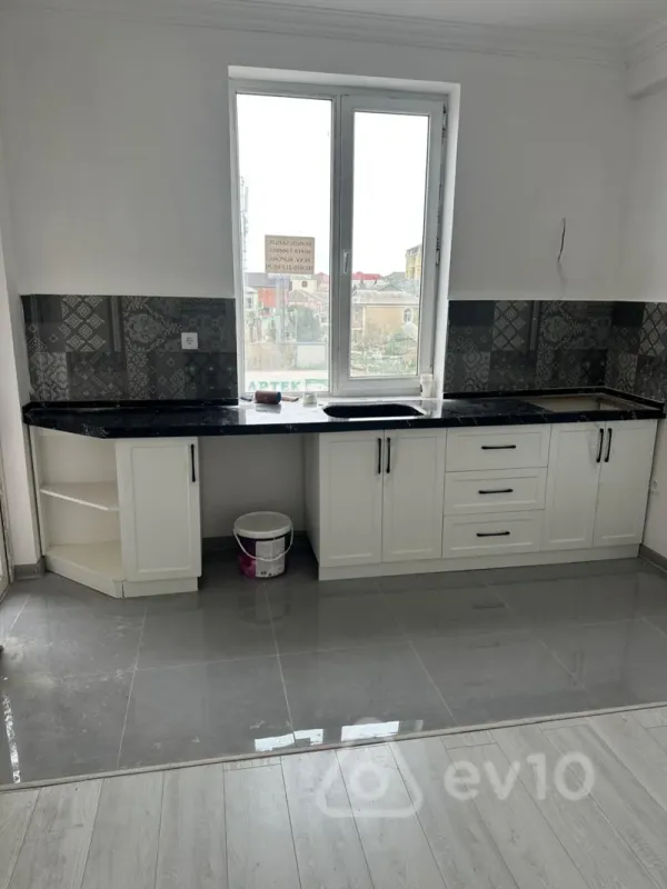 Satılır 3 otaqlı yeni tikili 76 m²
