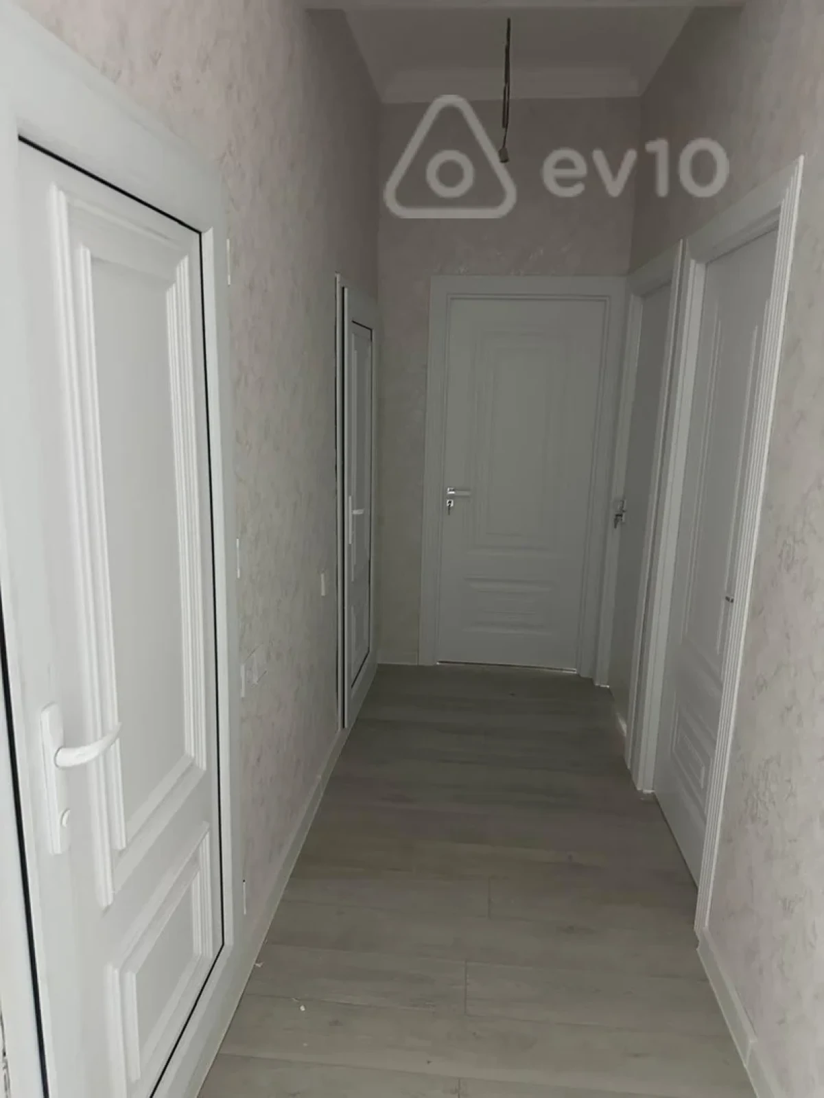 Satılır 3 otaqlı yeni tikili 76 m²