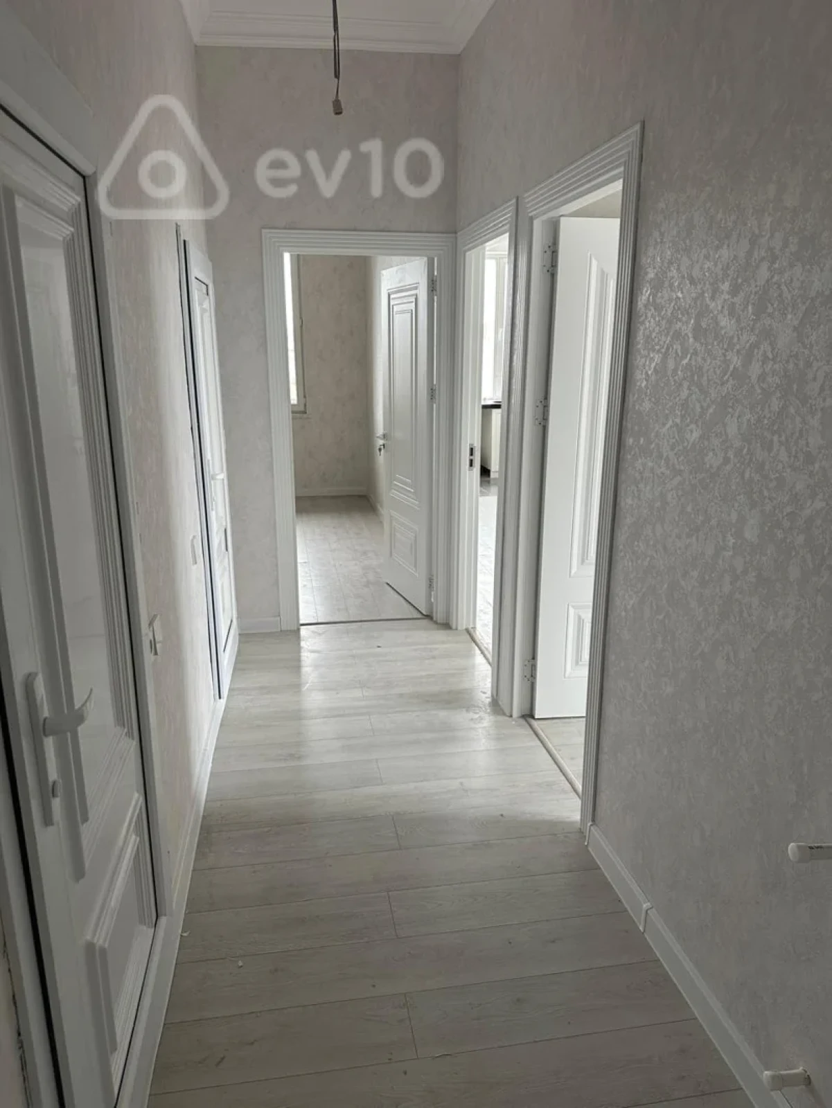 Satılır 3 otaqlı yeni tikili 76 m²