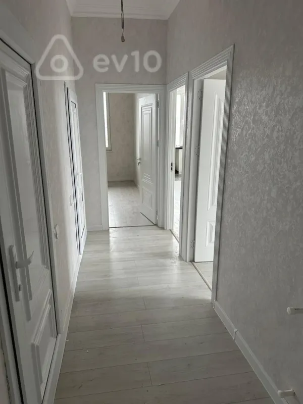 Satılır 3 otaqlı yeni tikili 76 m²