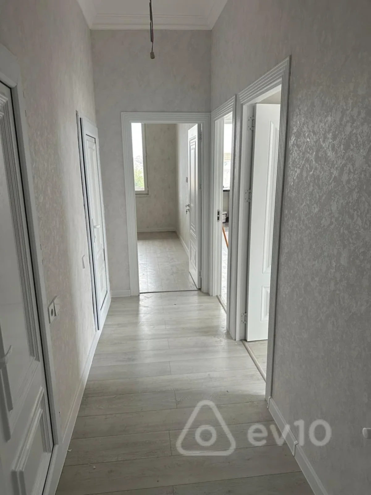 Satılır 3 otaqlı yeni tikili 76 m²