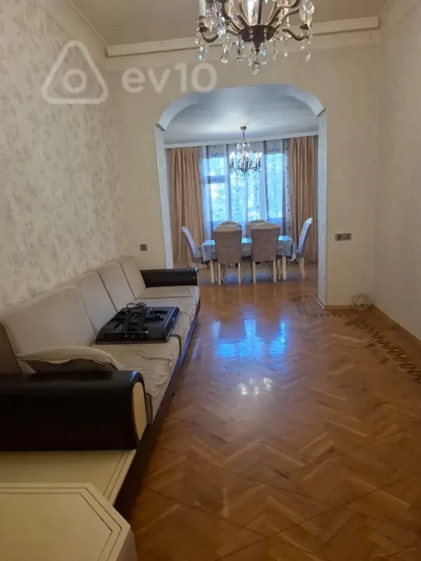 Kirayə verilir 3 otaqlı köhnə tikili 75 m²