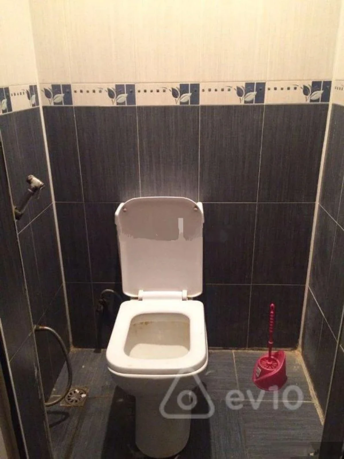 Kirayə verilir 4 otaqlı yeni tikili 220 m²