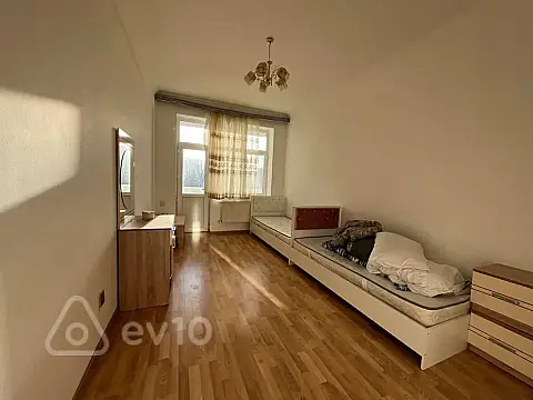 Kirayə verilir 4 otaqlı yeni tikili 15 m²
