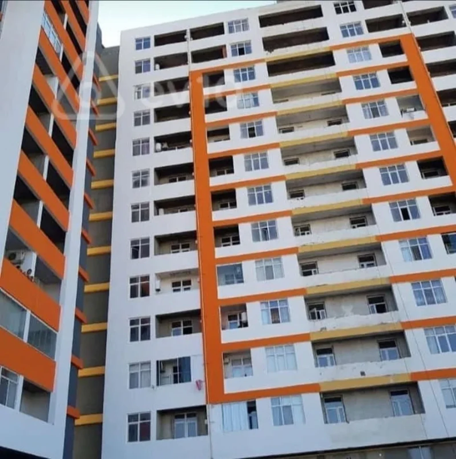 Satılır 2 otaqlı yeni tikili 55 m²