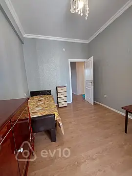 Kirayə verilir 3 otaqlı yeni tikili 70 m²