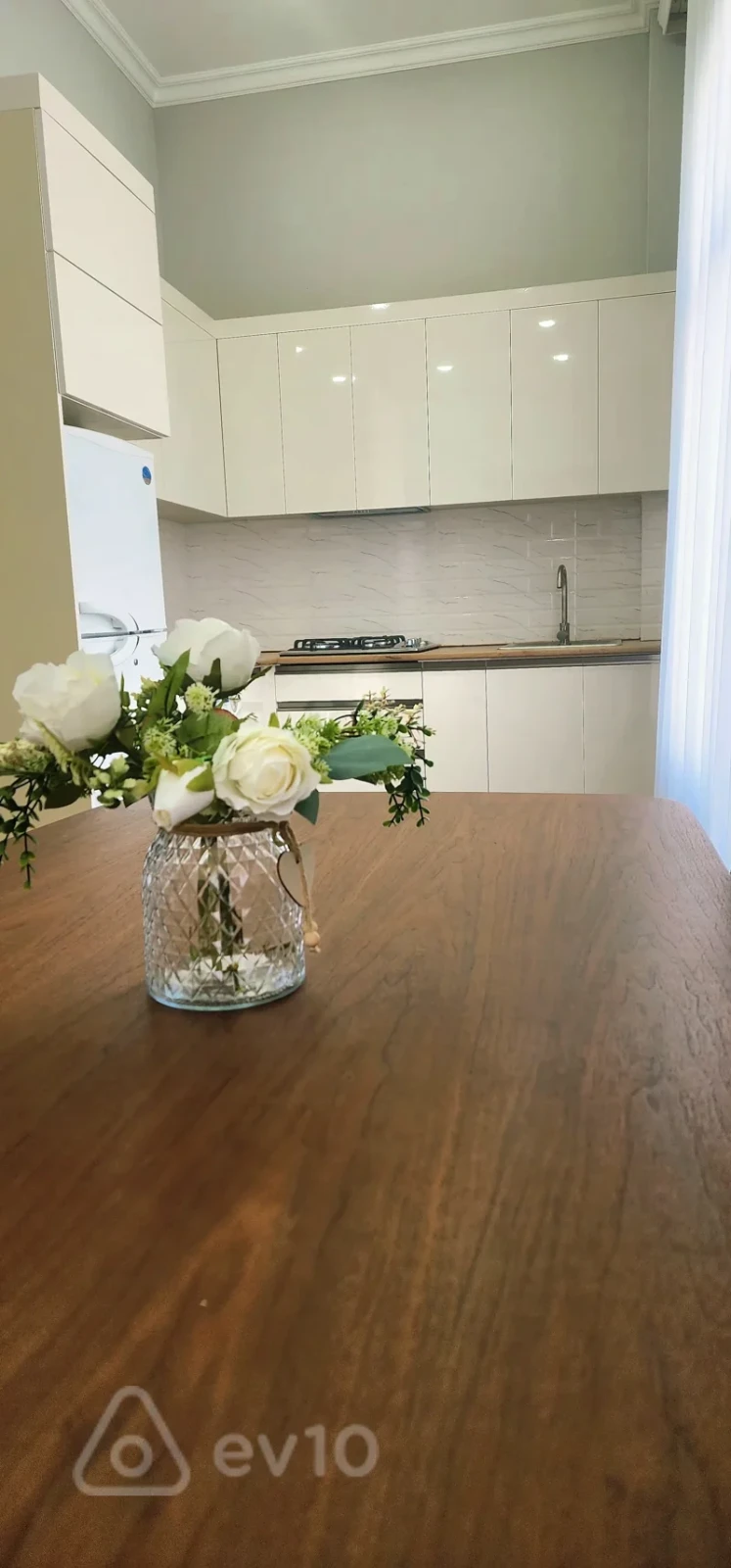 Kirayə verilir 3 otaqlı köhnə tikili 75 m²