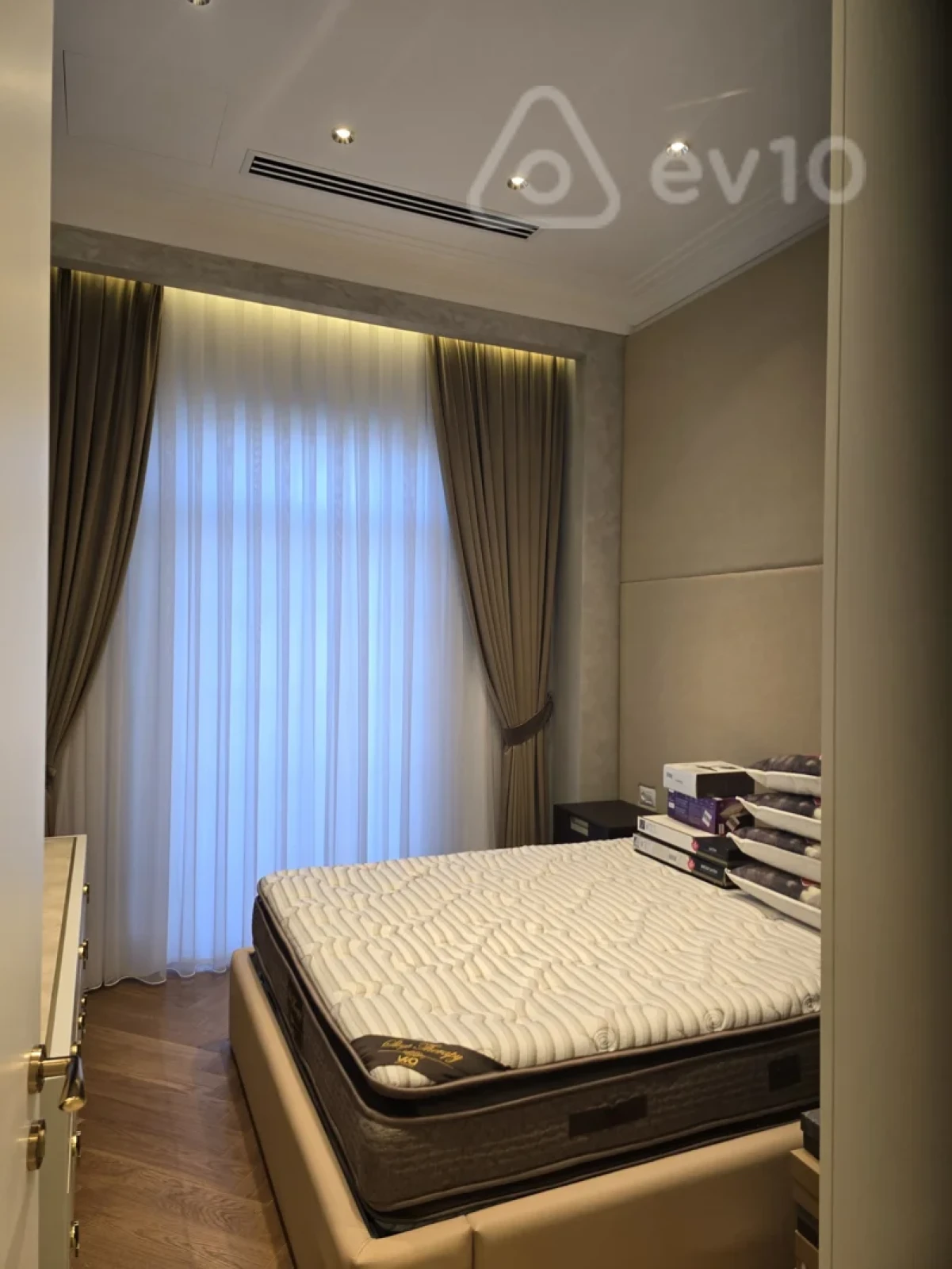 Kirayə verilir 3 otaqlı yeni tikili 120 m²
