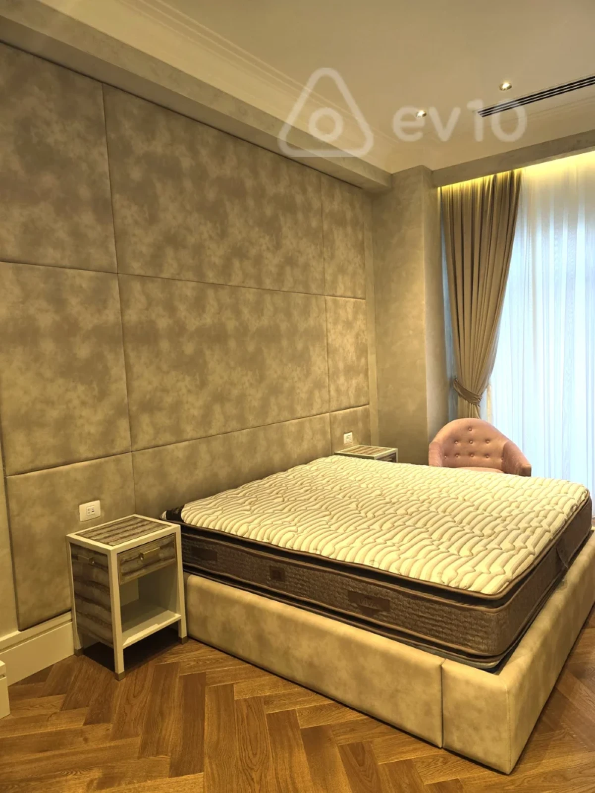 Kirayə verilir 3 otaqlı yeni tikili 120 m²