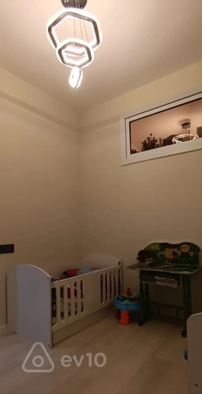 Satılır 3 otaqlı yeni tikili 60 m²