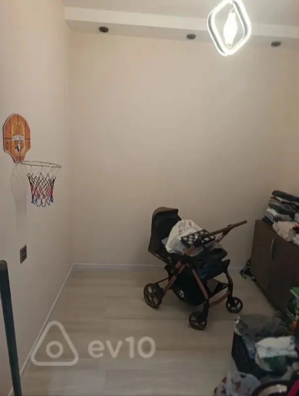 Satılır 3 otaqlı yeni tikili 60 m²