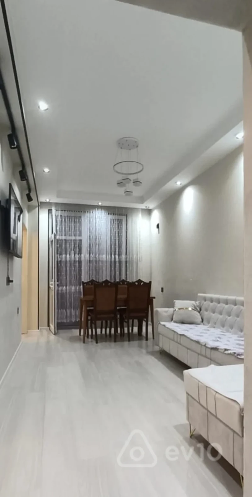 Satılır 3 otaqlı yeni tikili 60 m²