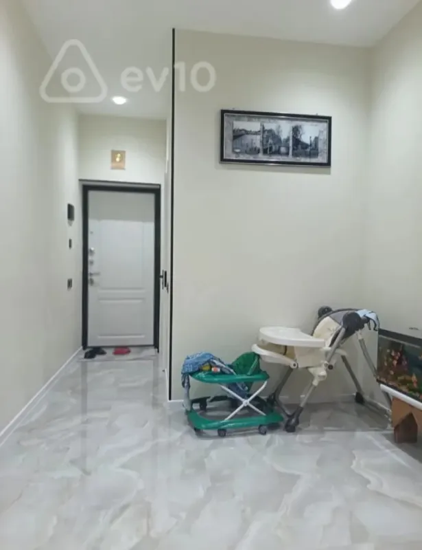 Satılır 3 otaqlı yeni tikili 60 m²