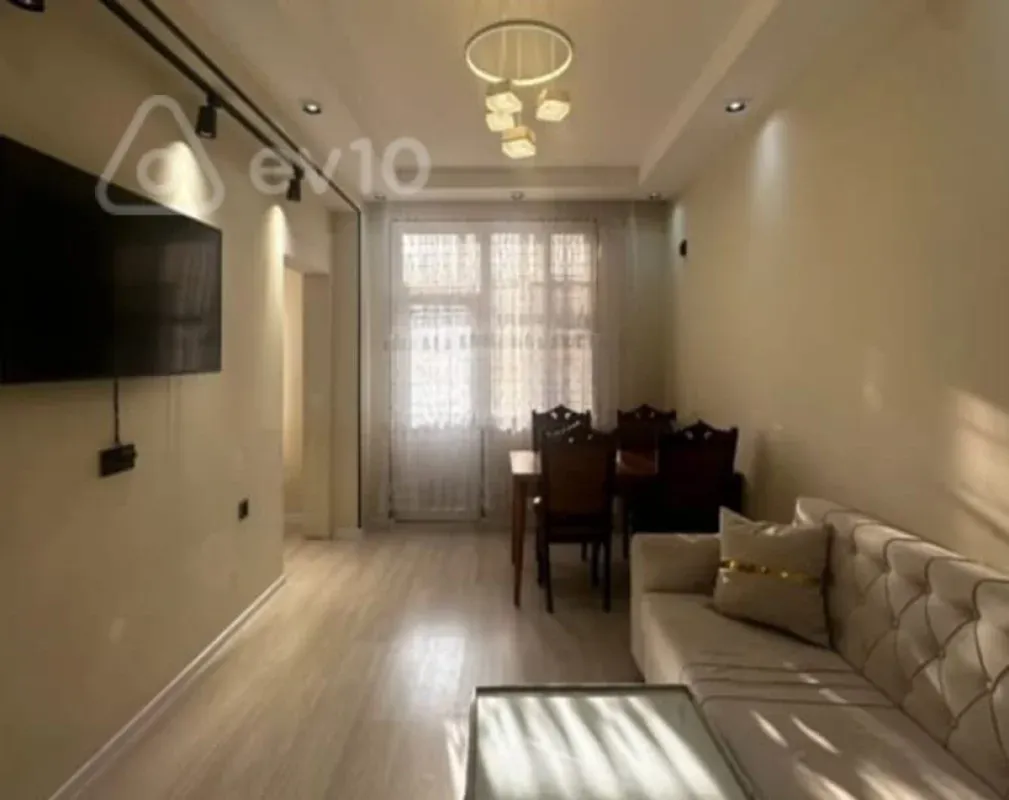 Satılır 3 otaqlı yeni tikili 60 m²