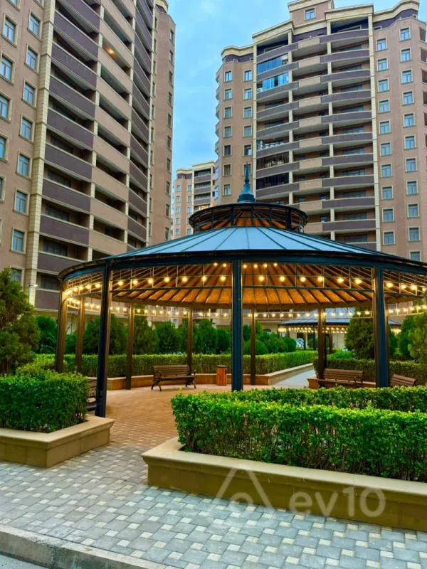 Kirayə verilir 2 otaqlı yeni tikili 83 m²