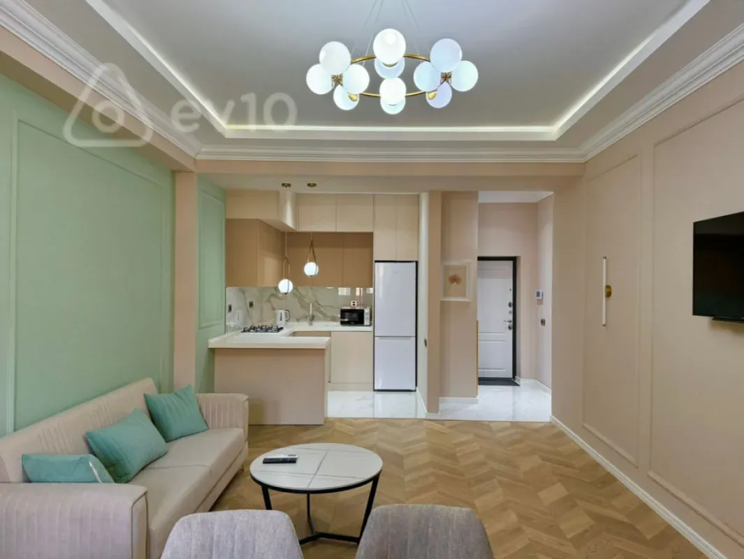 Kirayə verilir 2 otaqlı yeni tikili 83 m²