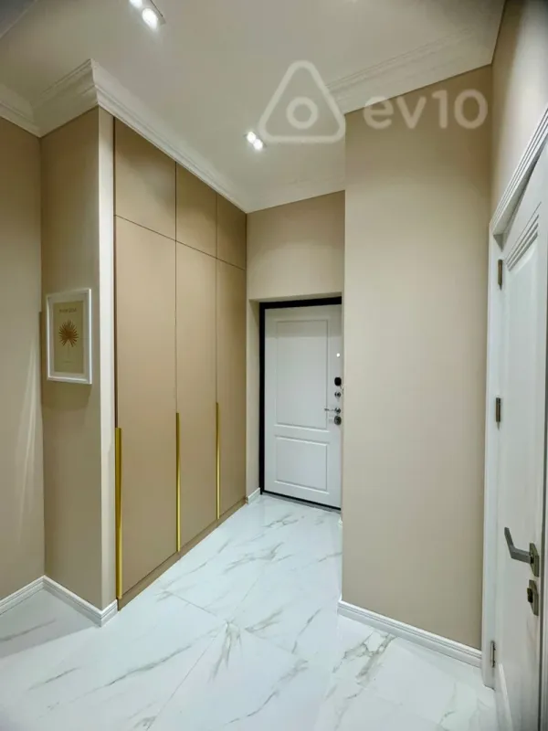 Kirayə verilir 2 otaqlı yeni tikili 83 m²