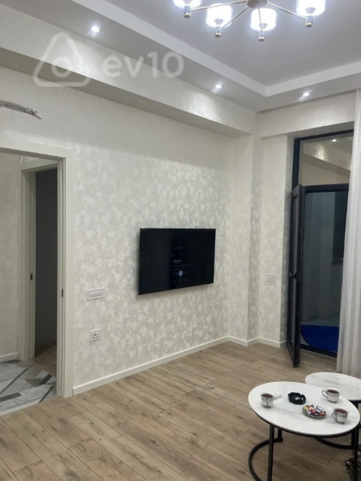 Kirayə verilir 2 otaqlı yeni tikili 60 m²