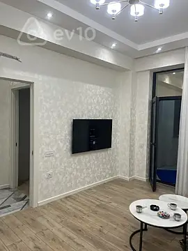 Kirayə verilir 2 otaqlı yeni tikili 60 m²