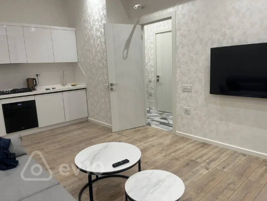 Kirayə verilir 2 otaqlı yeni tikili 60 m²