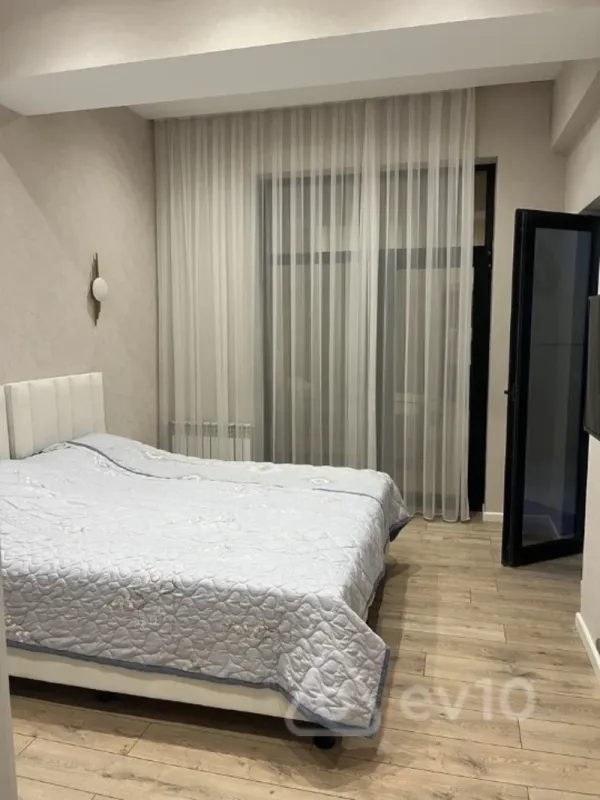 Kirayə verilir 2 otaqlı yeni tikili 60 m²