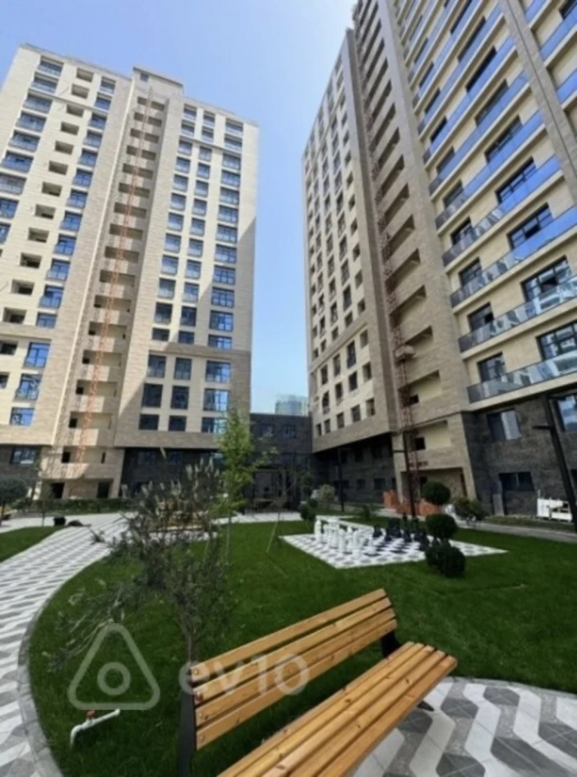 Kirayə verilir 2 otaqlı yeni tikili 60 m²