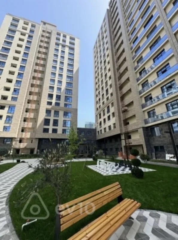 Kirayə verilir 2 otaqlı yeni tikili 60 m²