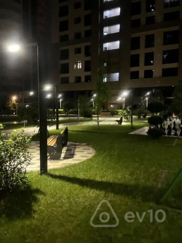 Kirayə verilir 2 otaqlı yeni tikili 60 m²