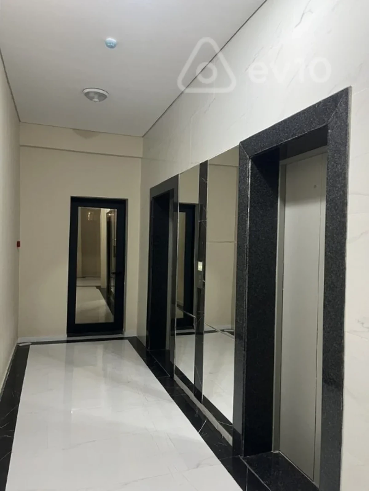 Kirayə verilir 2 otaqlı yeni tikili 60 m²