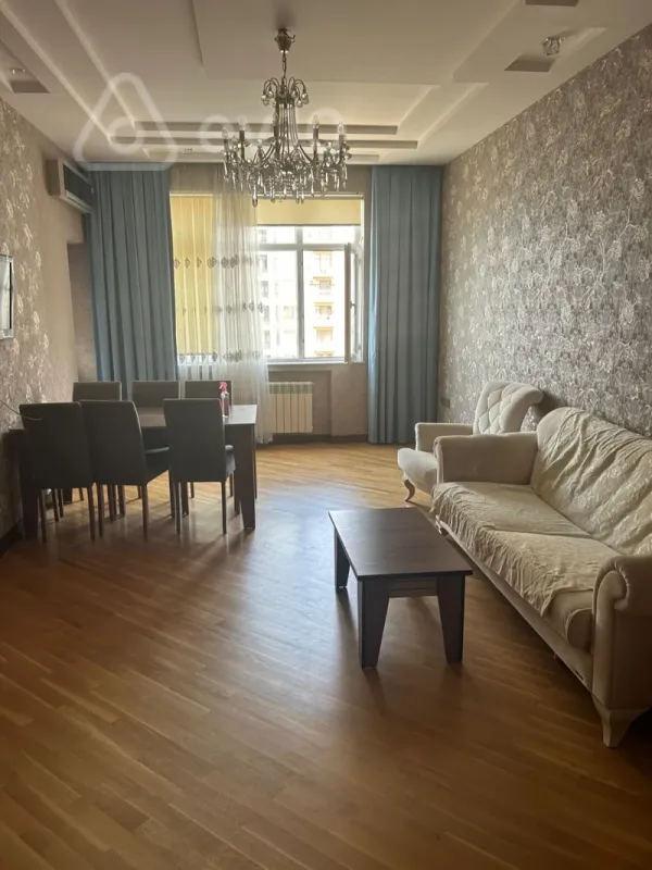 Kirayə verilir 3 otaqlı yeni tikili 90 m²