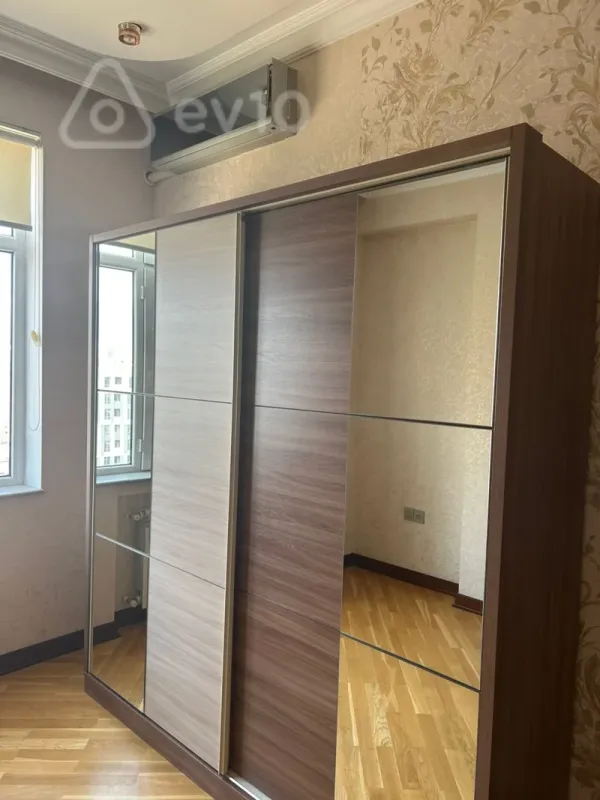 Kirayə verilir 3 otaqlı yeni tikili 90 m²
