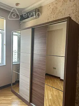 Kirayə verilir 3 otaqlı yeni tikili 90 m²