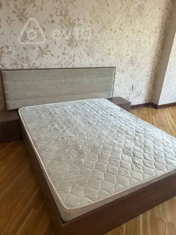 Kirayə verilir 3 otaqlı yeni tikili 90 m²