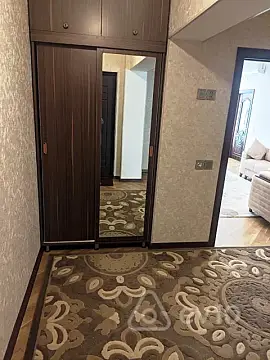 Kirayə verilir 3 otaqlı yeni tikili 100 m²