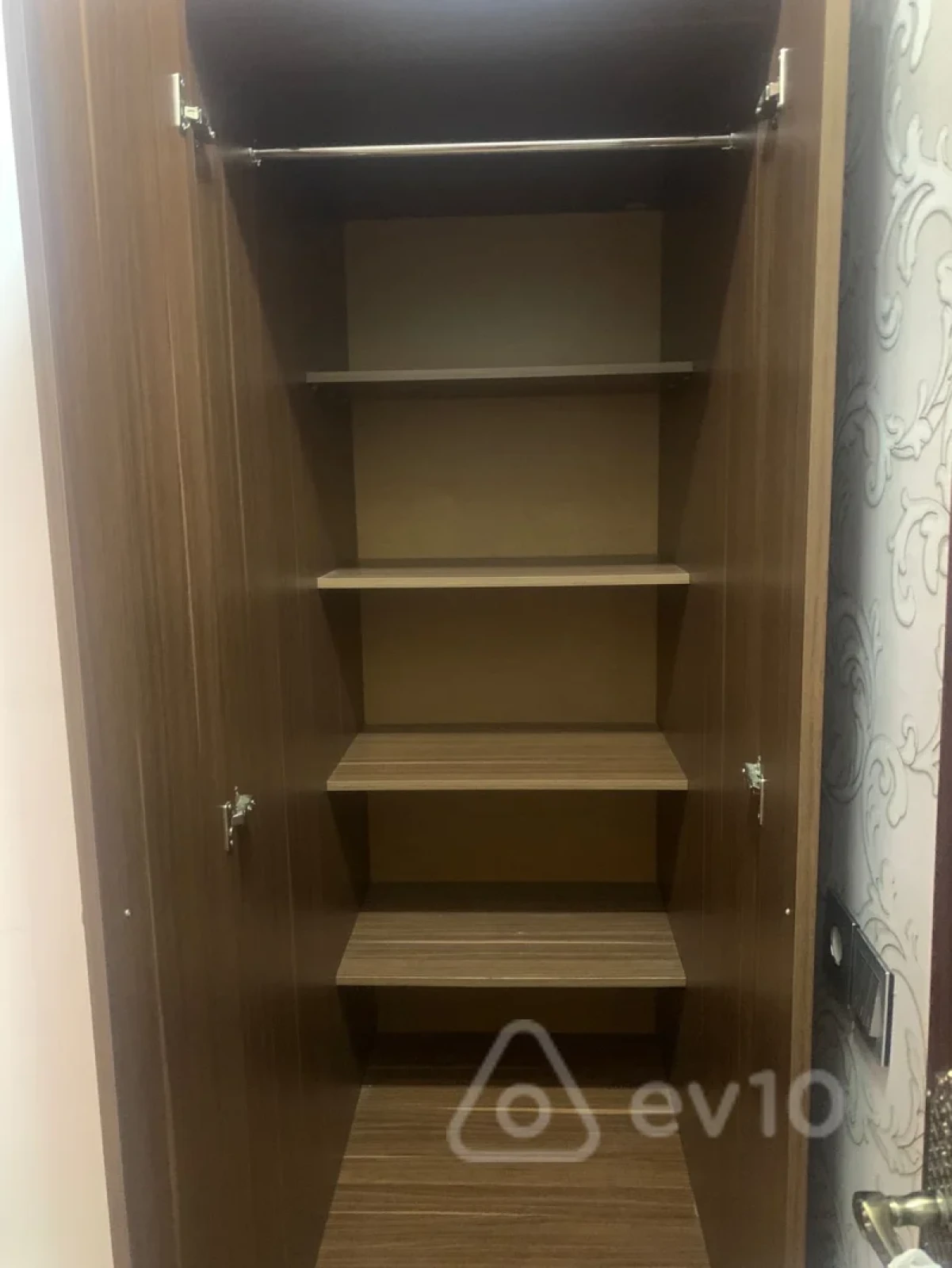 Kirayə verilir 3 otaqlı yeni tikili 100 m²