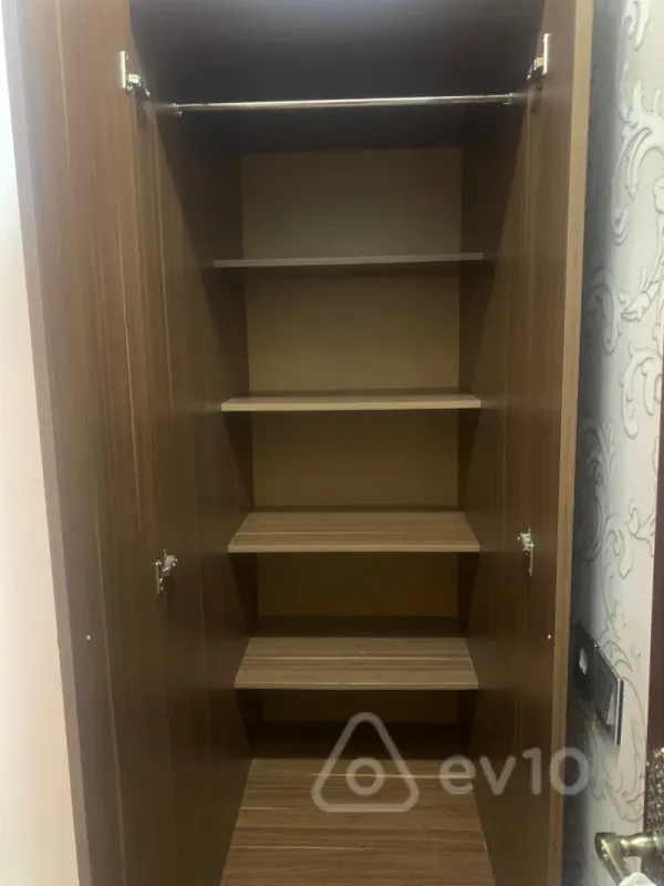 Kirayə verilir 3 otaqlı yeni tikili 100 m²