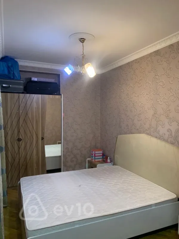 Kirayə verilir 3 otaqlı yeni tikili 100 m²