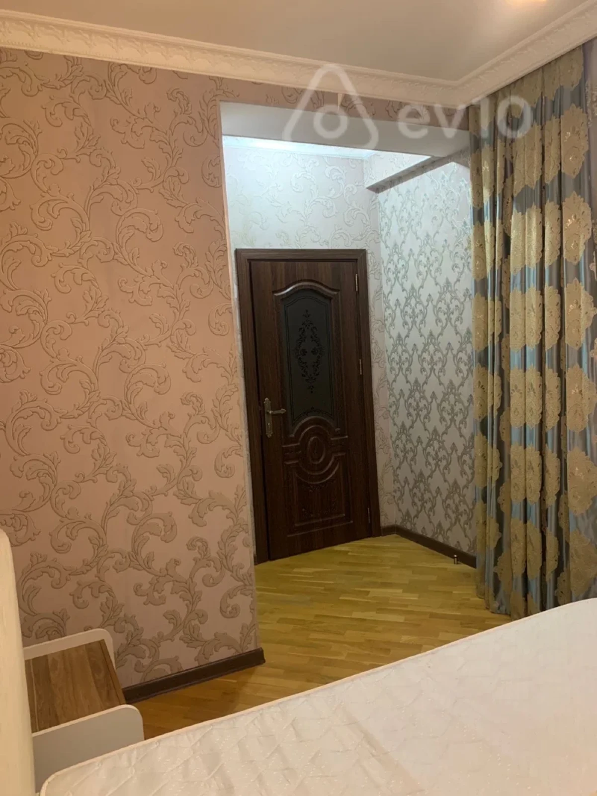 Kirayə verilir 3 otaqlı yeni tikili 100 m²